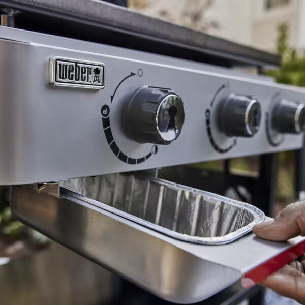 Weber 28" Griddle Liquid Propane Grill - Image 8