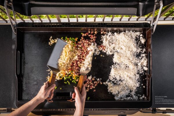 Traeger Flat Top Grill Flatrock™ Griddle - Image 11