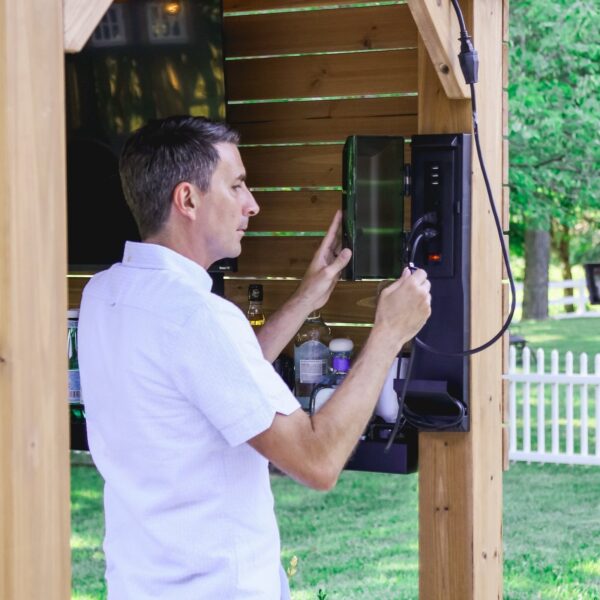 Cedar Springs Outdoor Bar - Image 5
